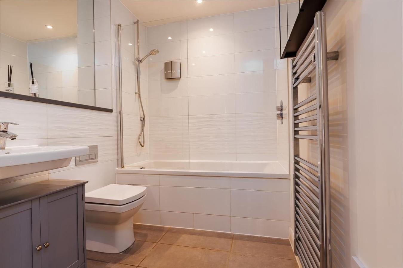 Iconic Garden Apt, Steps From City Centre & Cafes Bristol Luaran gambar