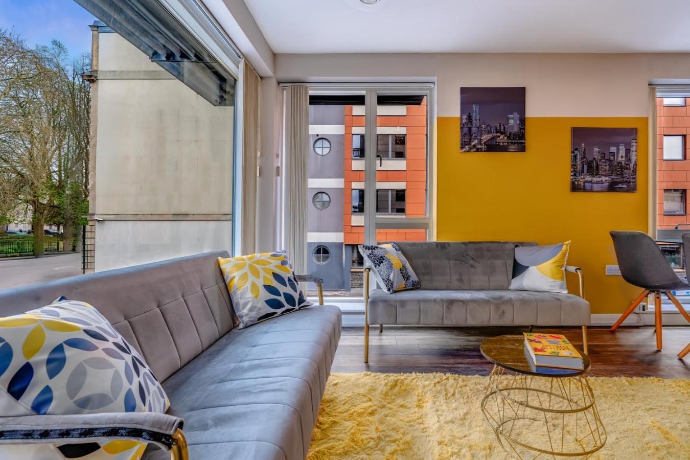 Iconic Garden Apt, Steps From City Centre & Cafes Bristol Luaran gambar